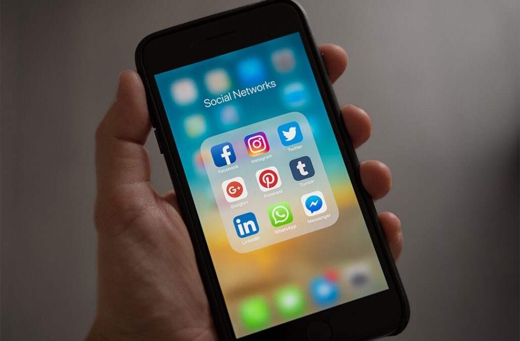 Social Media Privacy. The Dos and Don’ts.
